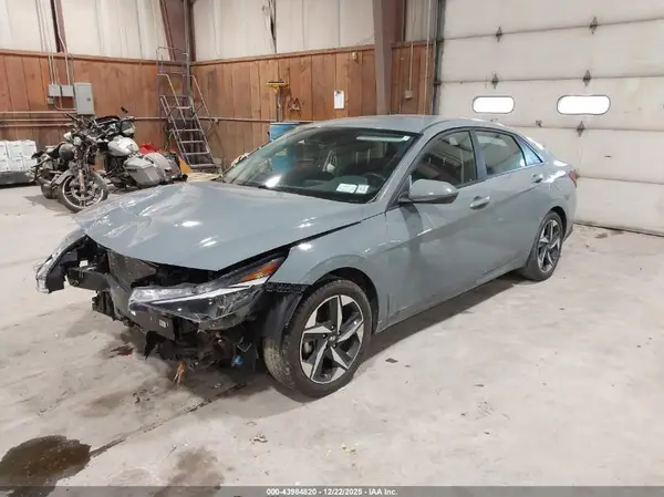 KMHLS4AG9PU449251 2023 HYUNDAI ELANTRA - Image 2