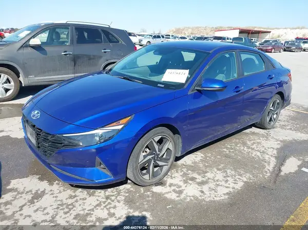 KMHLS4AG9PU475817 2023 HYUNDAI ELANTRA - Image 2