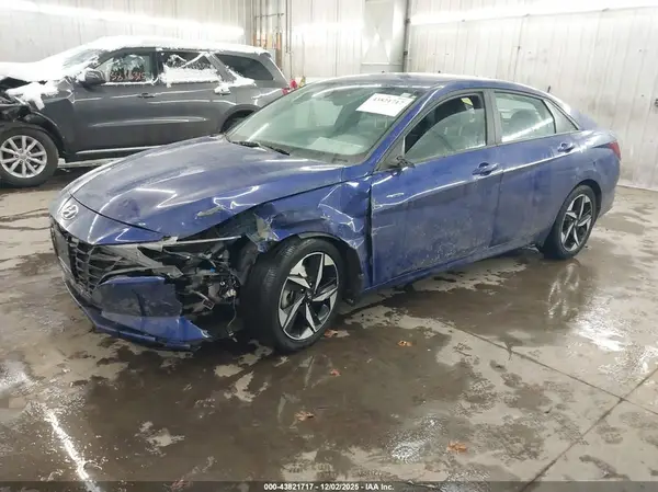 KMHLS4AG9PU479690 2023 HYUNDAI ELANTRA - Image 2