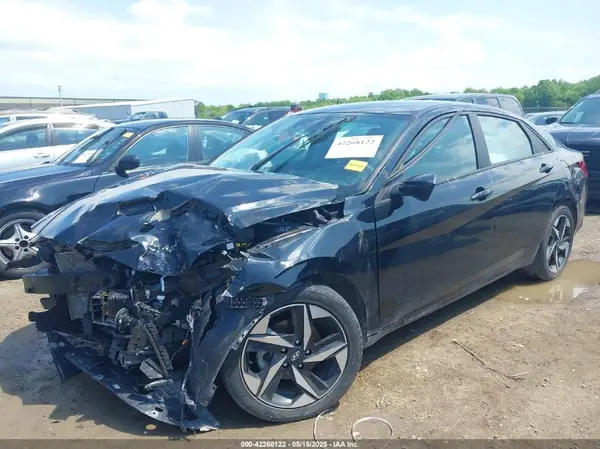 KMHLS4AG9PU517032 2023 HYUNDAI ELANTRA - Image 2