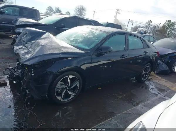 KMHLS4AG9PU551777 2023 HYUNDAI ELANTRA - Image 2