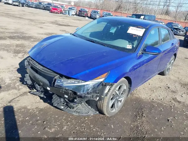 KMHLS4AG9PU558955 2023 HYUNDAI ELANTRA - Image 2