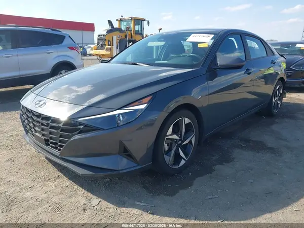 KMHLS4AG9PU563752 2023 HYUNDAI ELANTRA - Image 2