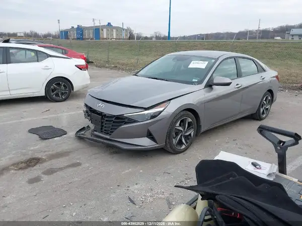 KMHLS4AG9PU566991 2023 HYUNDAI ELANTRA - Image 2