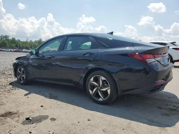 KMHLS4AG9PU569163 2023 HYUNDAI ELANTRA - Image 2