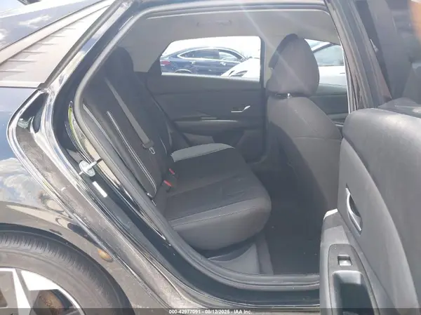 KMHLS4AG9PU575500 2023 HYUNDAI ELANTRA - Image 8