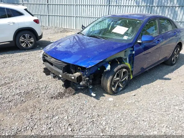 KMHLS4AG9PU579207 2023 HYUNDAI ELANTRA - Image 2