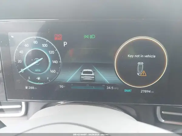 2023 HYUNDAI ELANTRA auction photo 7