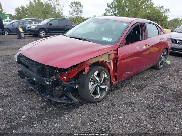 KMHLS4AG9PU617373 2023 HYUNDAI ELANTRA - Image 2