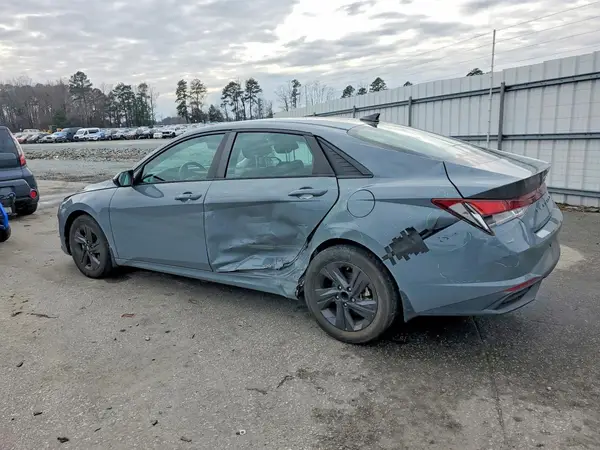 KMHLS4AGXNU240601 2022 HYUNDAI ELANTRA - Image 2