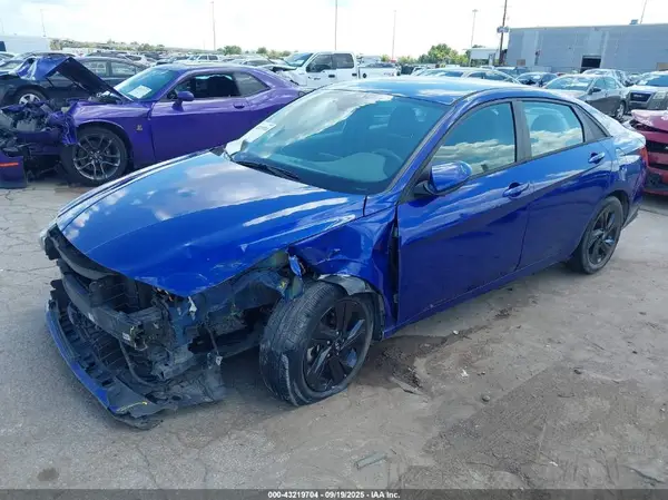 KMHLS4AGXNU244809 2022 HYUNDAI ELANTRA - Image 2