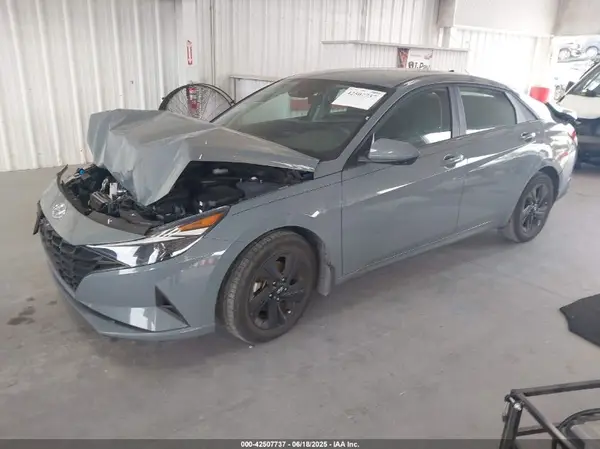 KMHLS4AGXNU257771 2022 HYUNDAI ELANTRA - Image 2