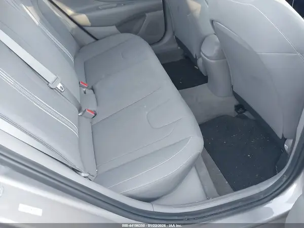 KMHLS4AGXNU299566 2022 HYUNDAI ELANTRA - Image 8