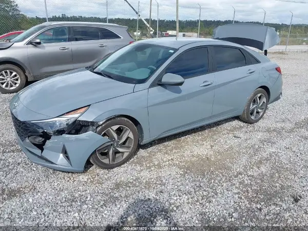 KMHLS4AGXPU447458 2023 HYUNDAI ELANTRA - Image 2