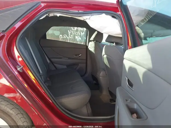 KMHLS4AGXPU462476 2023 HYUNDAI ELANTRA - Image 8