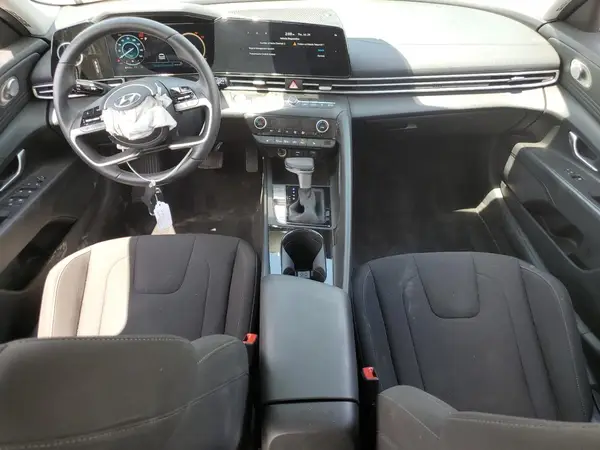 KMHLS4AGXPU521221 2023 HYUNDAI ELANTRA - Image 8