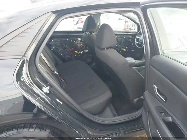 KMHLS4AGXPU521655 2023 HYUNDAI ELANTRA - Image 8