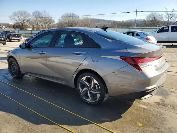 KMHLS4AGXPU551562 2023 HYUNDAI ELANTRA - Image 2