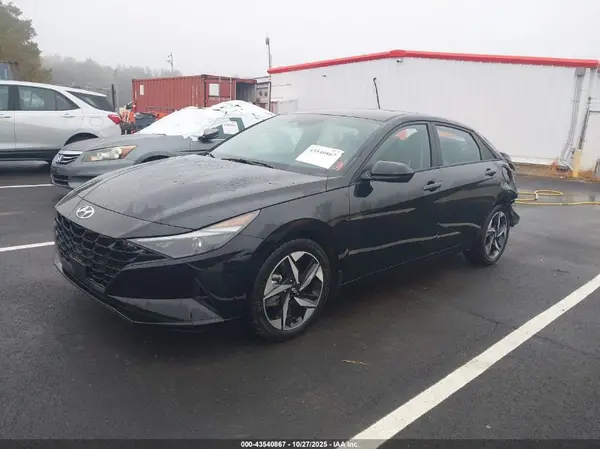 KMHLS4AGXPU556213 2023 HYUNDAI ELANTRA - Image 2