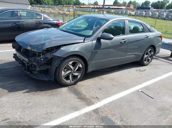 KMHLS4AGXPU567115 2023 HYUNDAI ELANTRA - Image 2