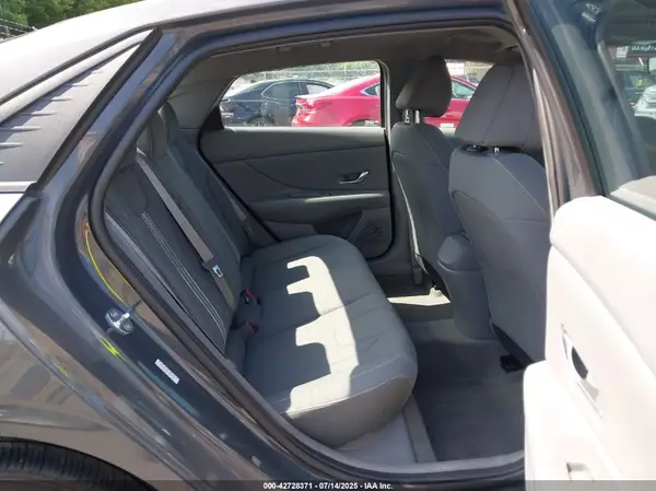 KMHLS4AGXPU567115 2023 HYUNDAI ELANTRA - Image 8