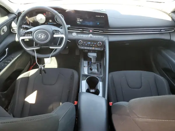 KMHLS4AGXPU572590 2023 HYUNDAI ELANTRA - Image 8