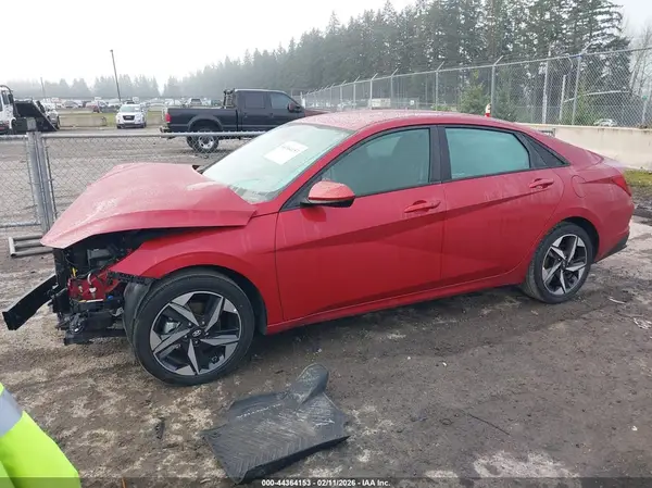 KMHLS4AGXPU618841 2023 HYUNDAI ELANTRA - Image 2