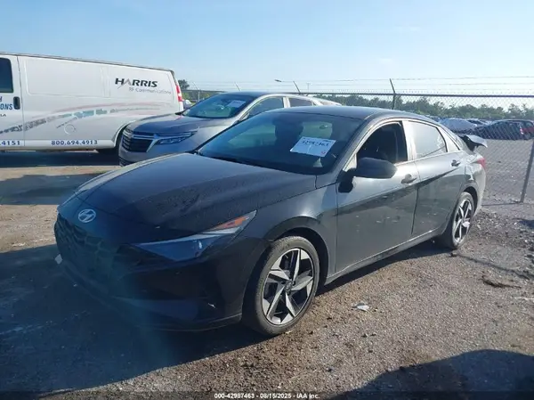 KMHLS4AGXPU626390 2023 HYUNDAI ELANTRA - Image 2
