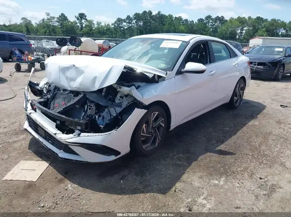 KMHLS4DG0RU646968 2024 HYUNDAI ELANTRA - Image 2