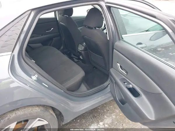 KMHLS4DG0RU647473 2024 HYUNDAI ELANTRA - Image 8
