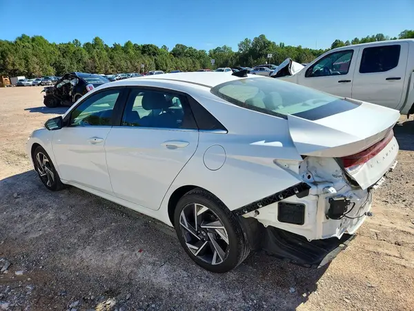 KMHLS4DG0RU808114 2024 HYUNDAI ELANTRA - Image 2