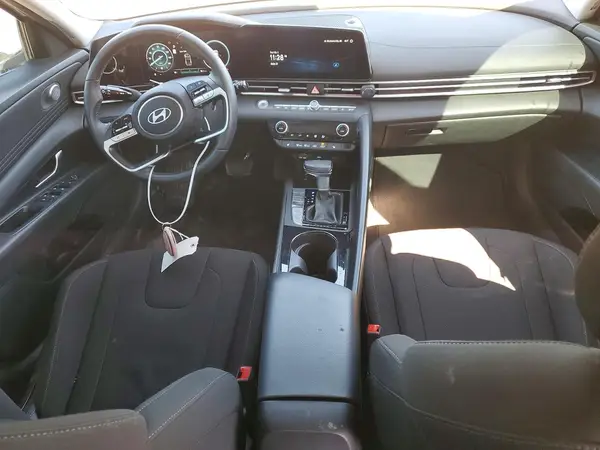 KMHLS4DG0RU818562 2024 HYUNDAI ELANTRA - Image 8