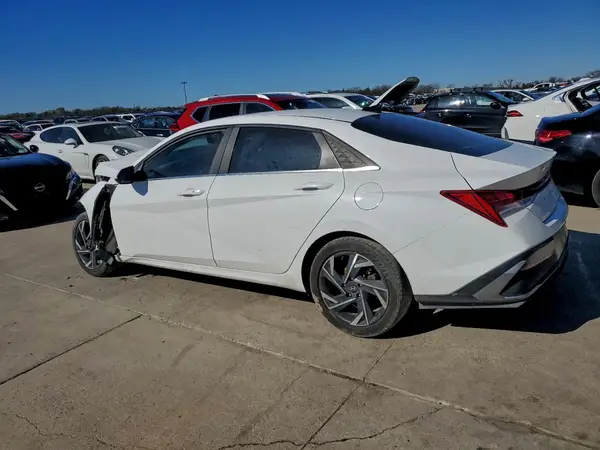 KMHLS4DG0RU820425 2024 HYUNDAI ELANTRA - Image 2