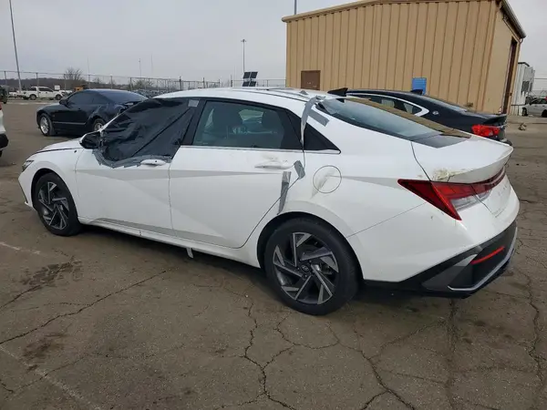 KMHLS4DG0RU835166 2024 HYUNDAI ELANTRA - Image 2