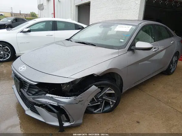 KMHLS4DG0SU018656 2025 HYUNDAI ELANTRA - Image 2