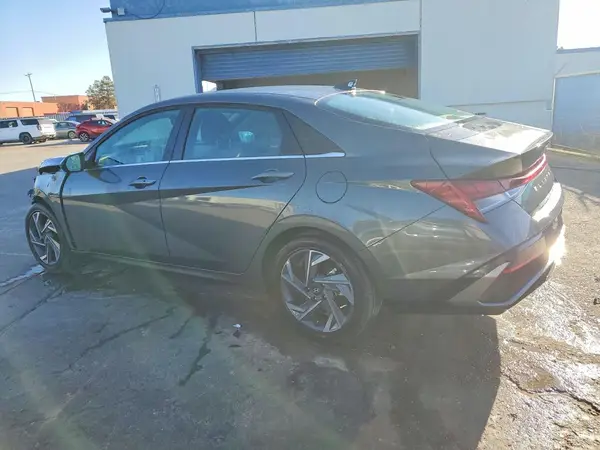 KMHLS4DG0SU042584 2025 HYUNDAI ELANTRA - Image 2
