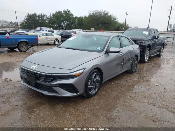 KMHLS4DG0SU864141 2025 HYUNDAI ELANTRA - Image 2