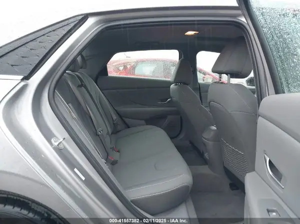 KMHLS4DG0SU864141 2025 HYUNDAI ELANTRA - Image 8