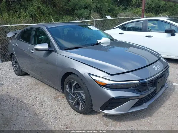 KMHLS4DG0SU879075 2025 HYUNDAI ELANTRA - Image 1