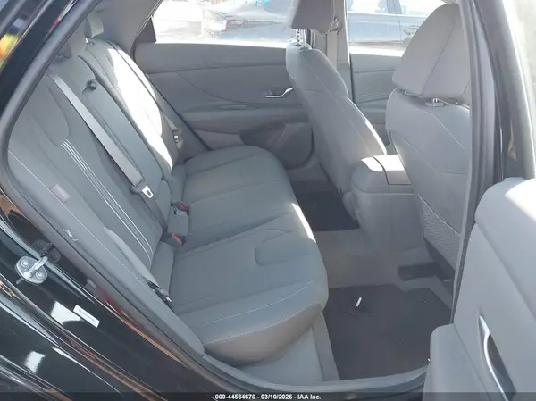 KMHLS4DG0SU891369 2025 HYUNDAI ELANTRA - Image 8