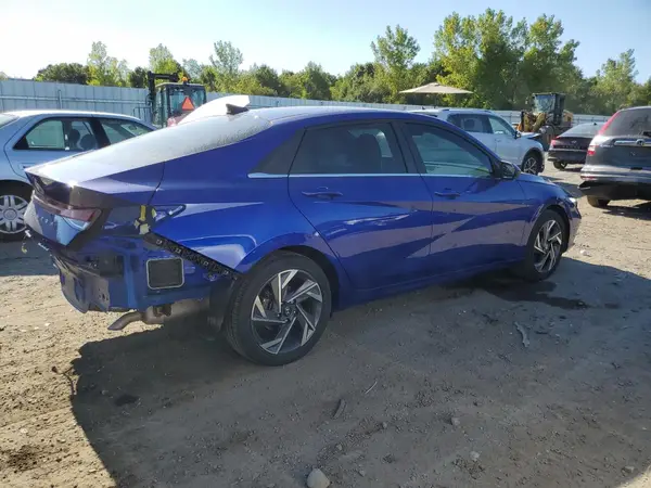 2025 HYUNDAI ELANTRA COPART lot 69780425 auction photo 3