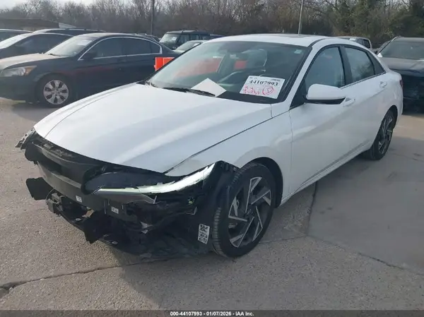 KMHLS4DG0SU897298 2025 HYUNDAI ELANTRA - Image 2
