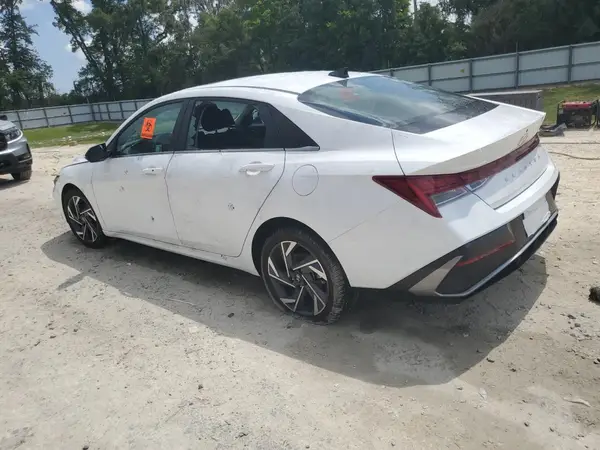 KMHLS4DG0SU904332 2025 HYUNDAI ELANTRA - Image 2