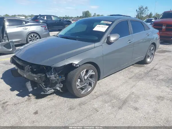 KMHLS4DG0SU923902 2025 HYUNDAI ELANTRA - Image 2