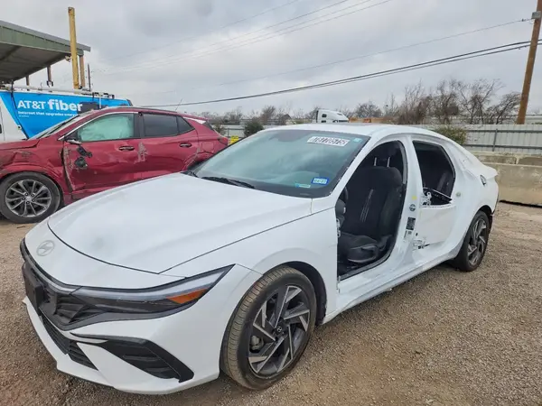 KMHLS4DG0SU935077 2025 HYUNDAI ELANTRA - Image 1