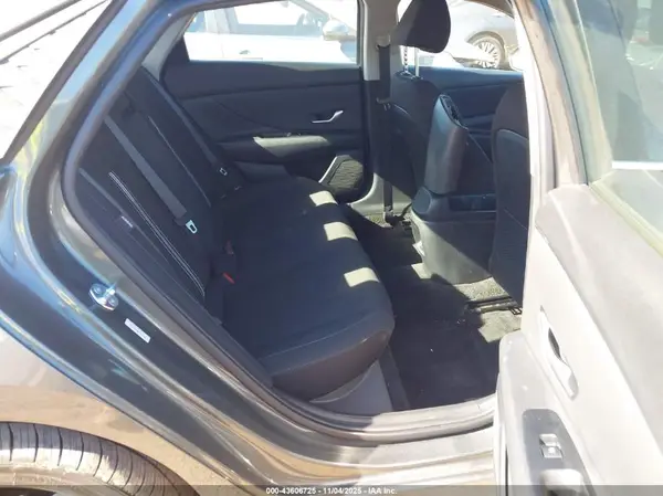 KMHLS4DG0SU935726 2025 HYUNDAI ELANTRA - Image 8