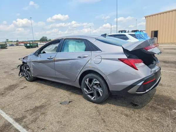 KMHLS4DG0SU950582 2025 HYUNDAI ELANTRA - Image 2