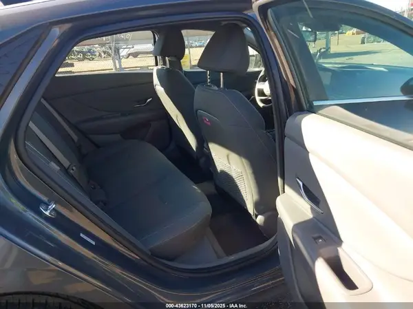 KMHLS4DG0SU951487 2025 HYUNDAI ELANTRA - Image 8