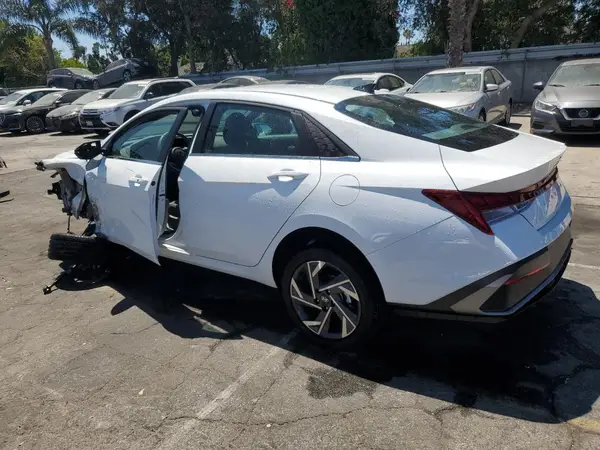 KMHLS4DG0SU963204 2025 HYUNDAI ELANTRA - Image 2