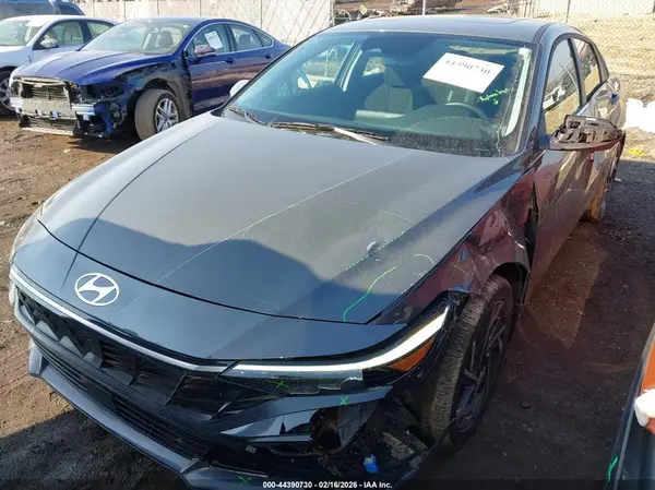 KMHLS4DG0SU974963 2025 HYUNDAI ELANTRA - Image 2